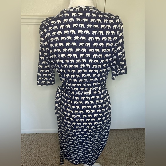 Sugarhill Boutique White Elephant Print Top size 10 - Picture 4 of 9